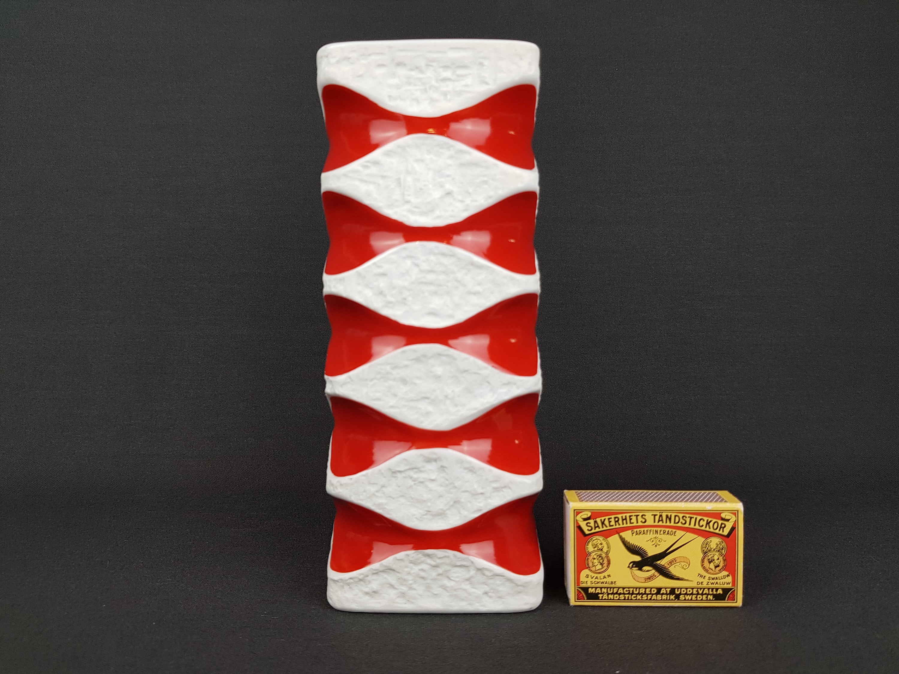 ヴィンテージ ロイヤル KPM ポーセリン ビスケット オプアート 花瓶