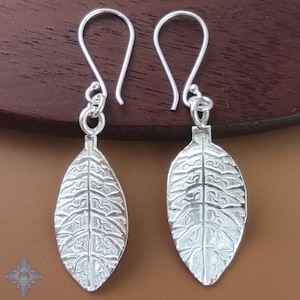 1 Pair of Karen Hill Tribe Silver Twist Leaf Earrings 49mm | KEB119