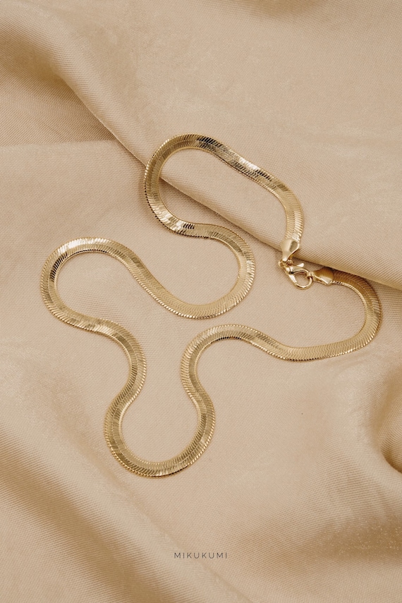 Details about 18K Gold Plated Fashion Men Women Snake Chain Choker Necklace Jewelry 18-24 Inch Details about 18K Gold Plated Fashion Men Women Snake Chain Choker Necklace Jewelry 18-24 Inch