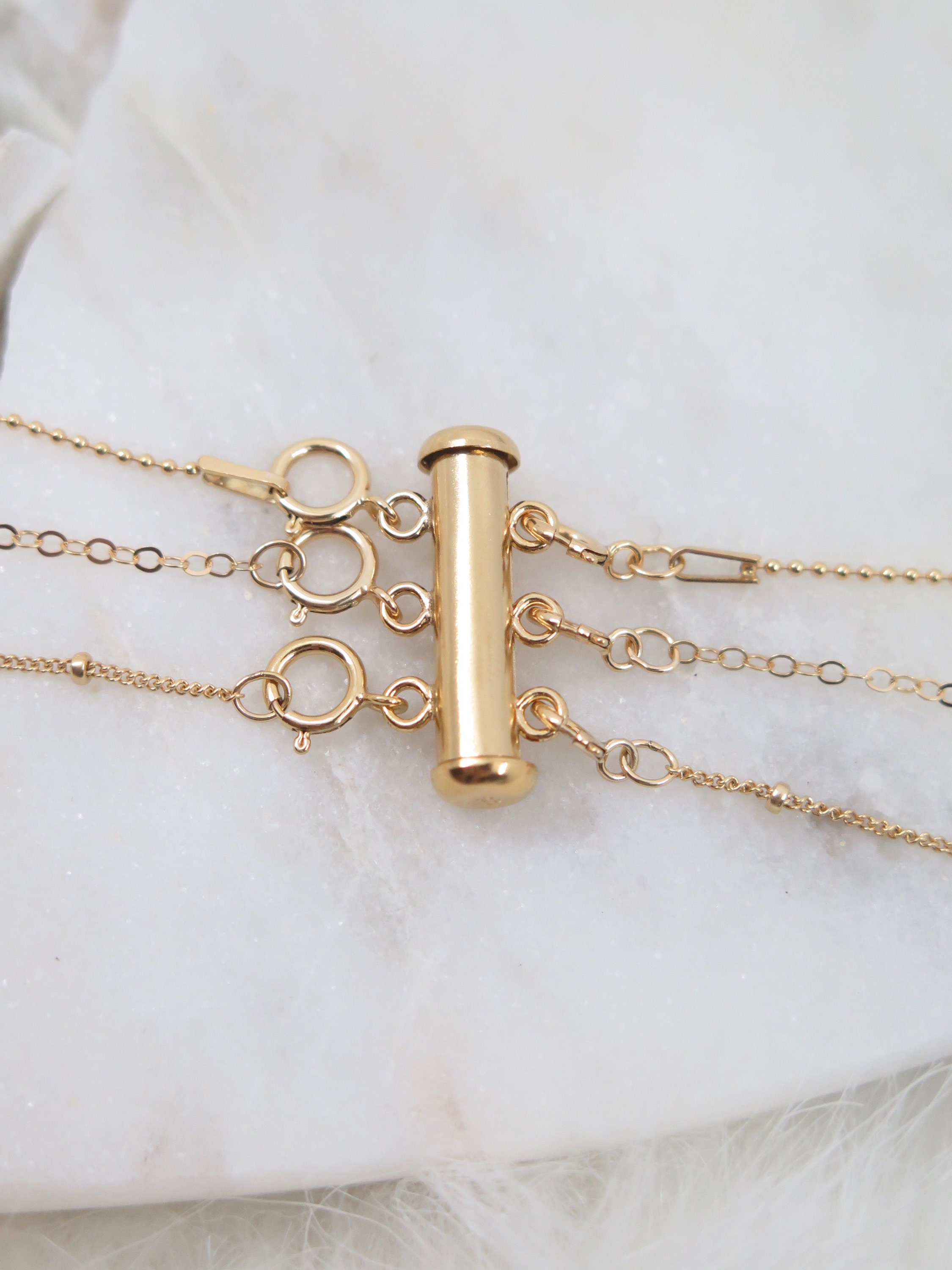 Layered necklace hotsell detangler