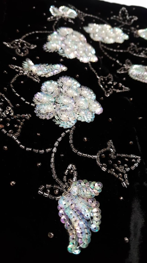 Velvet black 40s top hand embroidered butique made