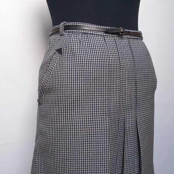 70s vintage skirt haundstooth black &white wool s… - image 2