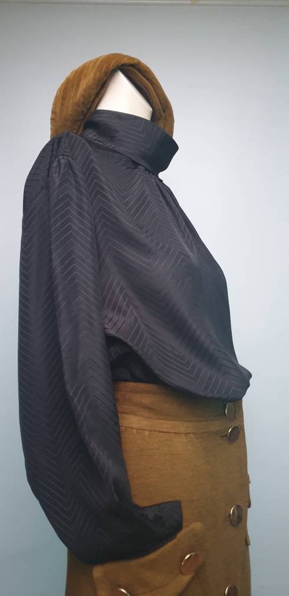 Black 60s blouse whit stripes hand made pullover b