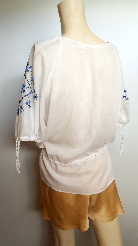 30s cotton white blouse whit hand embroided folk … - image 5