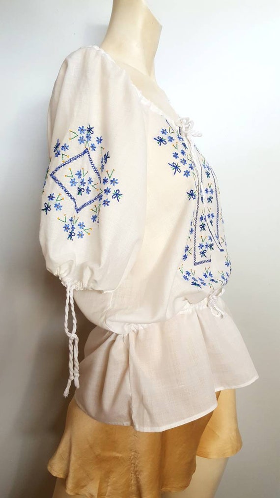 30s cotton white blouse whit hand embroided folk … - image 1