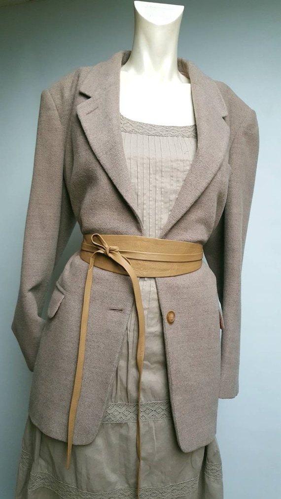 Weekend Max Mara, 90s Weekend by Max Mara virgin wool jacket designe mid time jacket luxury vintage wool jacket made in italy perfect condition size 10 M