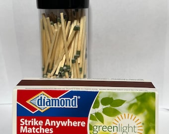 300 Diamond STRIKE green white matches +VIEWTAINER water resistant container - Black