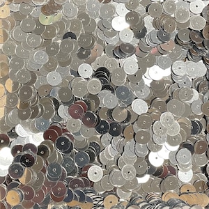 Silver 8mm Round Flat French Sequins - LM Paillettes Paris