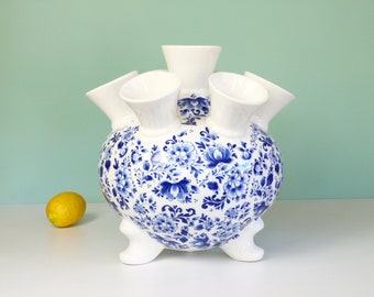 チューリップフラワーアレンジメント花瓶、青と白のオランダ