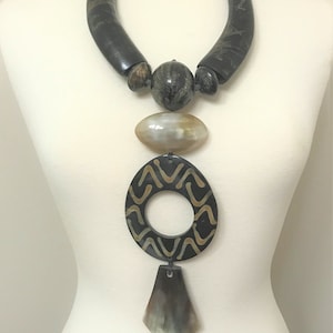 Gorgeous Designer Monies Style Statement Large Buffalo Horn Necklace