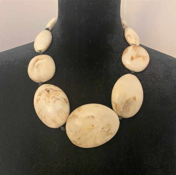 Beautiful Cream & Brown Marbleized Large Resin Beads Necklace