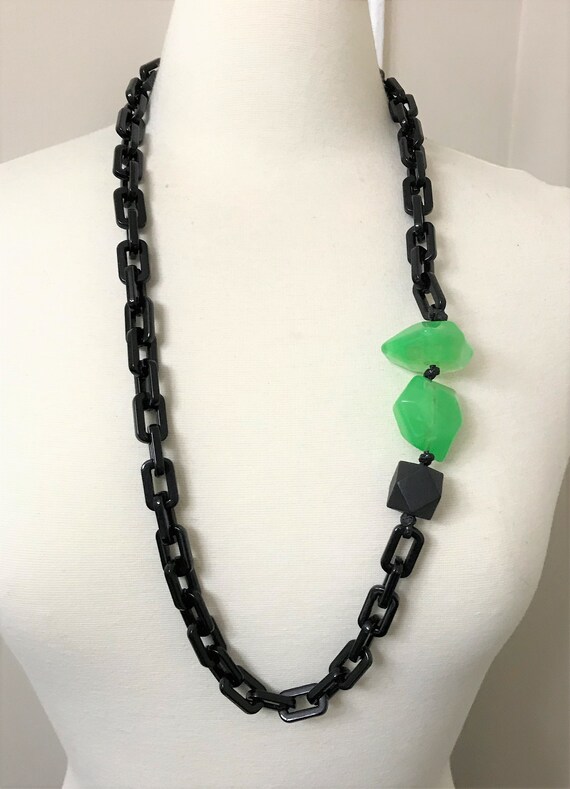 Gorgeous PONO Style Black & Green Resin Chain Lon… - image 4