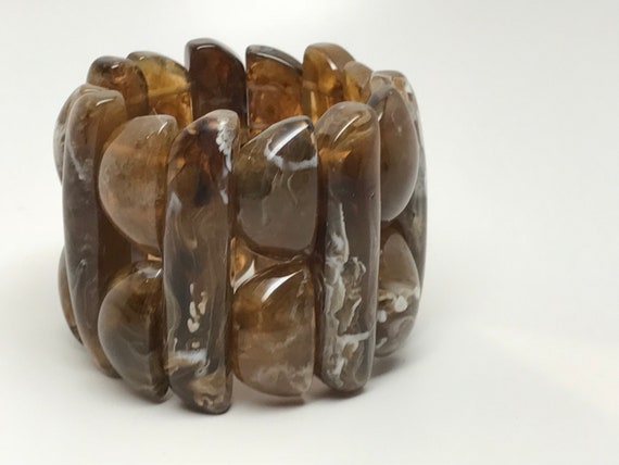 Gorgeous Brown Resin Stretch Bracelet