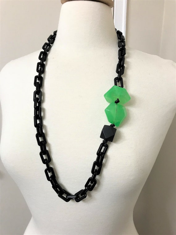 Gorgeous PONO Style Black & Green Resin Chain Lon… - image 3