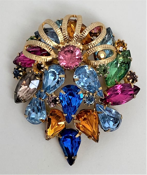 Gorgeous Vintage Gold Tone Multi Colors Large Rhinestones Pendant / Pin Brooch