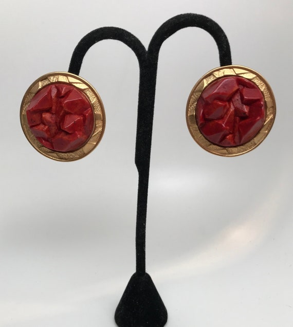 Vintage Art Deco Red Resin & Gold Tone Clip On Earrings