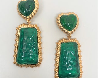 Vibrant Large Green Resin Gripoix Cabochon Gold Plated Clip on Earrings