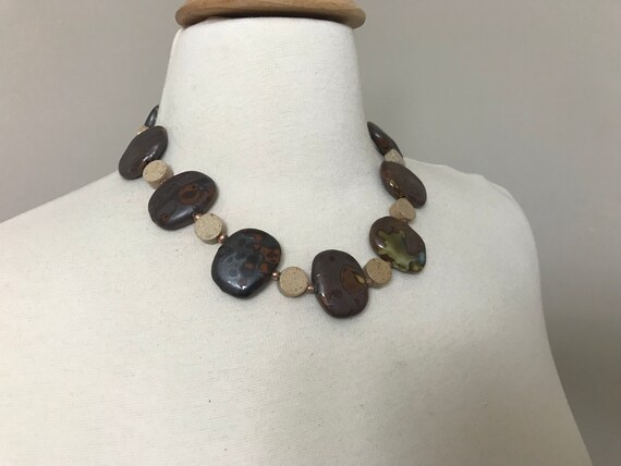 Vintage Brown Ceramic Necklace - image 3