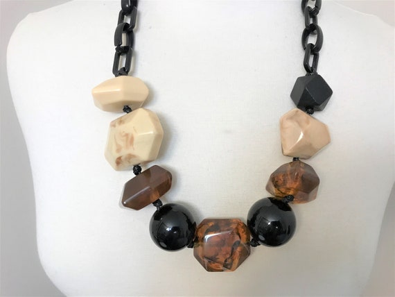 Beautiful Chunky Resin & Acrylic Beads Necklace