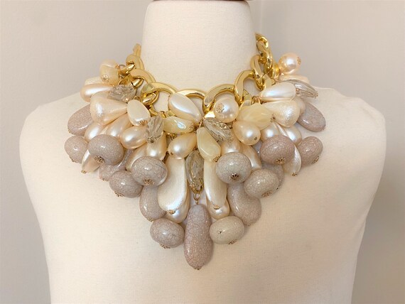 Gorgeous Gold Tone Faux Pearl & Crackle Beads Statement Bib Necklace