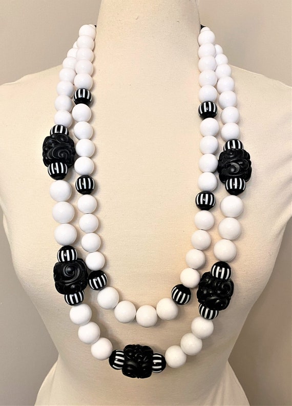 Gorgeous 2 Strands Black & White Acrylic Beads Long Necklace