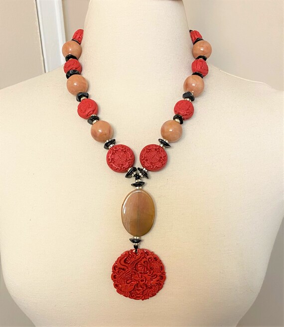 EXQUISITE Brown Acrylic Beads, Cinnabar & Rhrinestones Necklace