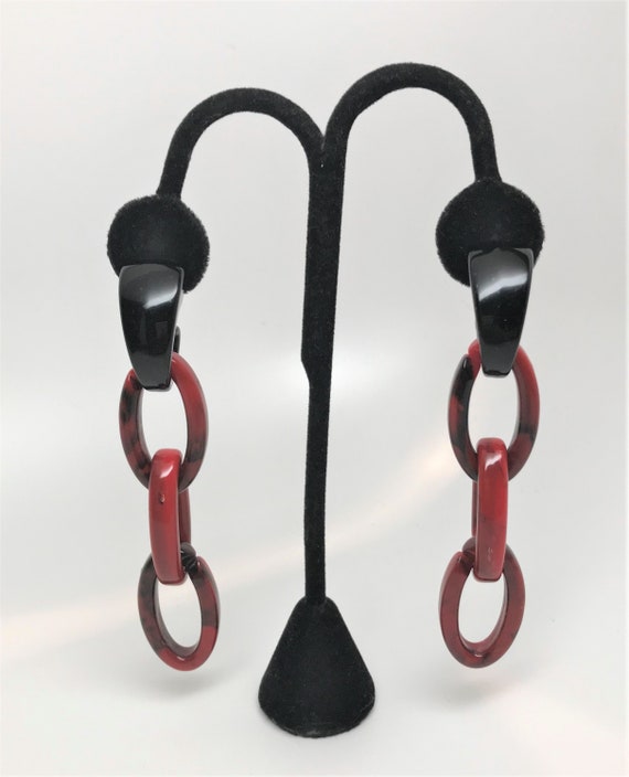 Gorgeous Red & Black Chain Dangle Pierced Earrings - image 1