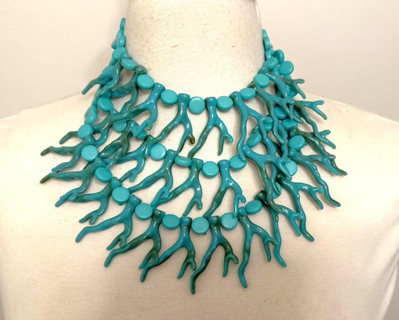 Gorgeous Teal Color Resin Statement Bib Necklace