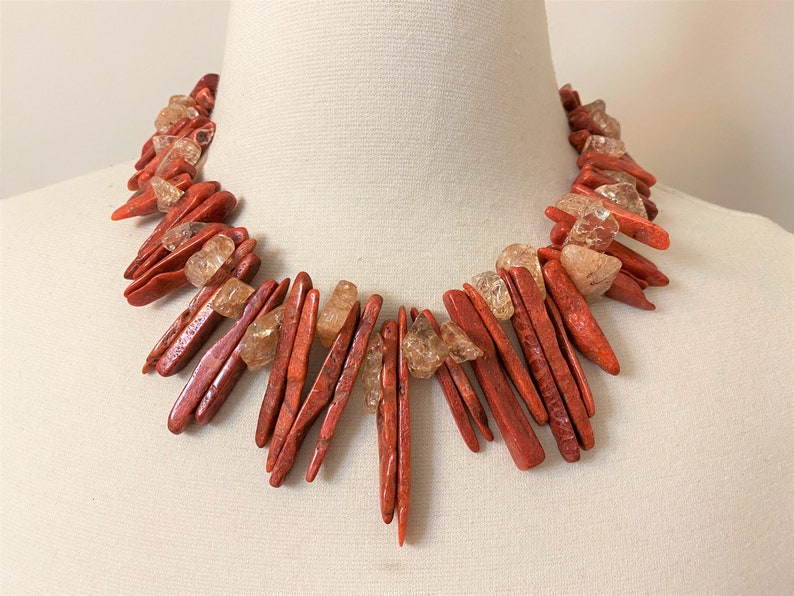 Vintage Semi Precious Stones /& Gold Dust Stones Necklace