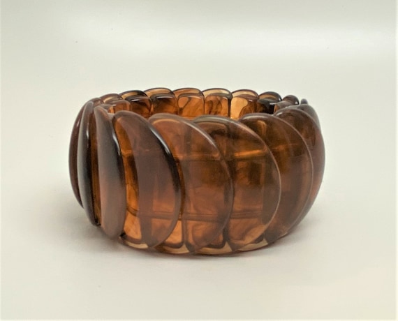 Gorgeous Tortoise Lucite Stretch Bracelet