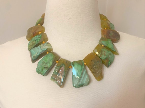 Gorgeous Green Natural Stones Statement Choker Necklace