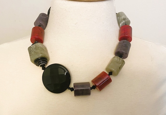 ANGELA CAPUTI Green, Gray & Red Resin Choker Necklace