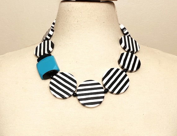 Gorgeous Black, White & Blur Turquoise Acrylic Angela Caputi Style Necklace