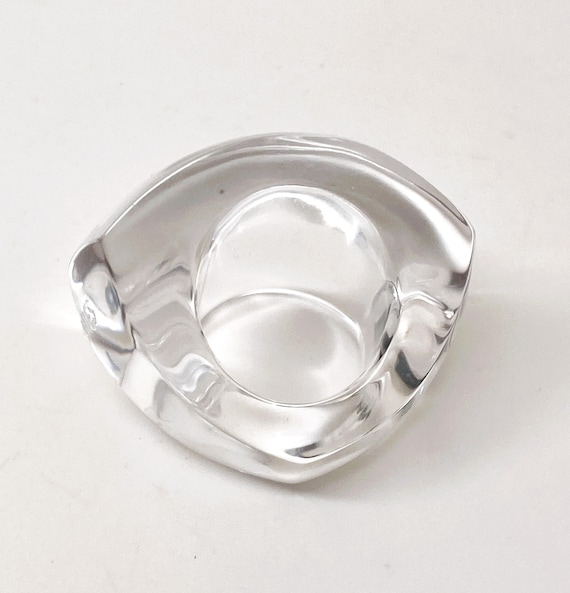 Gorgeous Gerda Lynggaard Monies Oversized Clear Lucite Cocktail Ring 7"