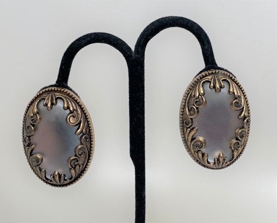 Vintage Brass & Lucite Large Clip On Earrings - image 7