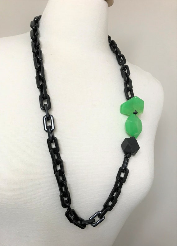 Gorgeous PONO Style Black & Green Resin Chain Lon… - image 2