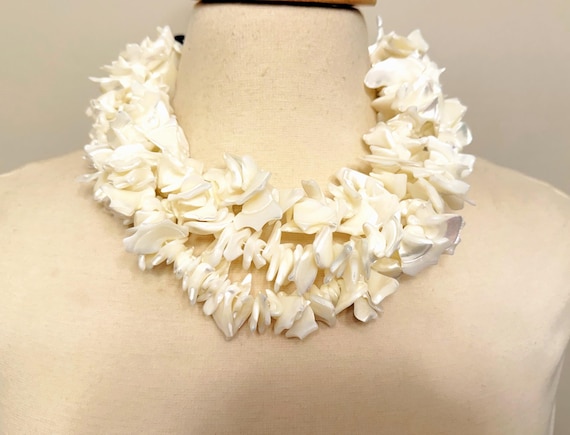 Spectacular 3 Strand Modernist Mother Of Pearl Shell Necklace