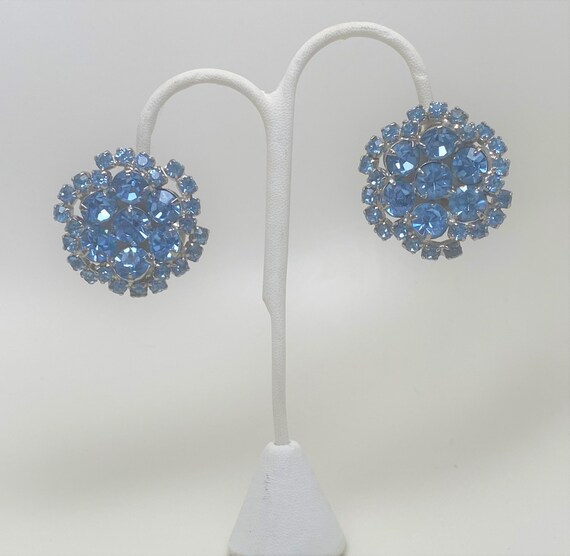 Vintage Silver Tone Blue Rhinestones Clip on Earrings