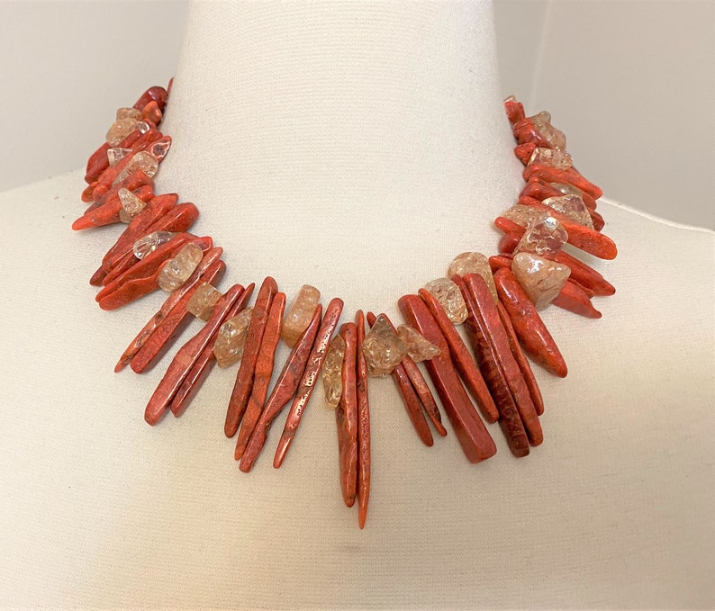 Vintage Semi Precious Stones /& Gold Dust Stones Necklace