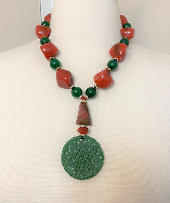 Gorgeous Resin Green Beads With Carved Jade & Rhinestones Necklace