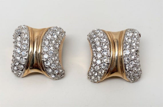 Gorgeous Vintage Gold Tone & Clear Rhinestone Clip On Earrings
