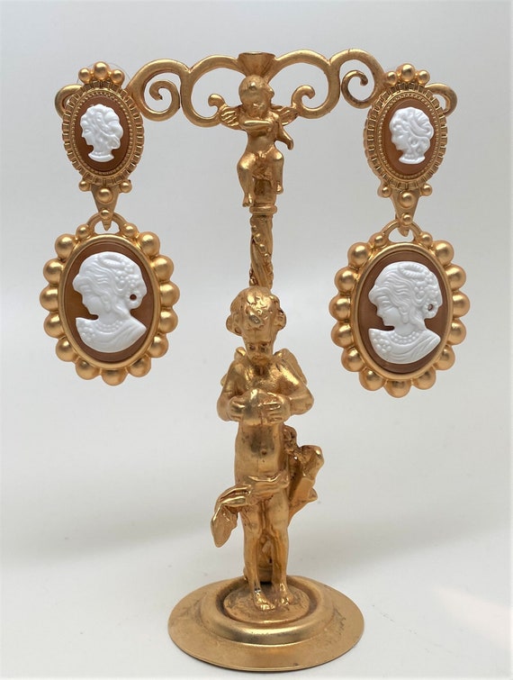 Gorgeous Large Cameo Resin Satin Gold Plated Pierced Dangle Earrings