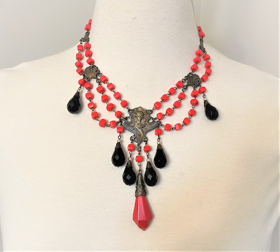 Vintage Art Nouveau Red & Black Glass Czech Necklace
