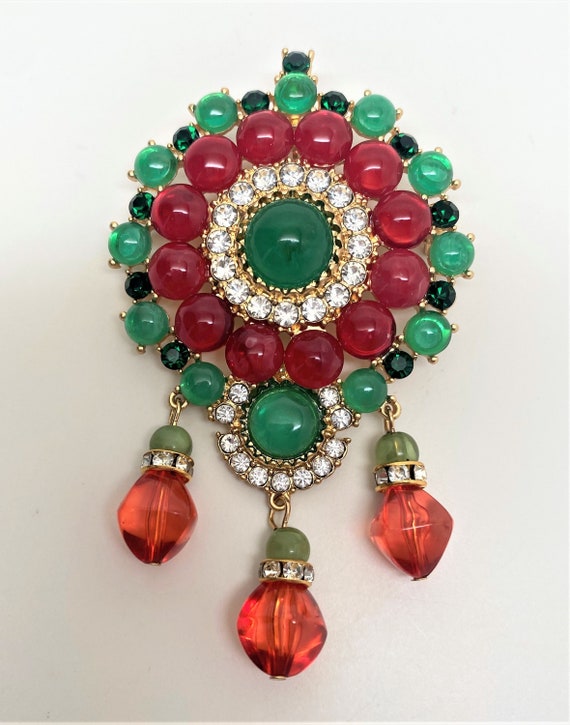 Vibrant Red & Green Resin Cabochon Gold Plated Pin Brooch/Pendant