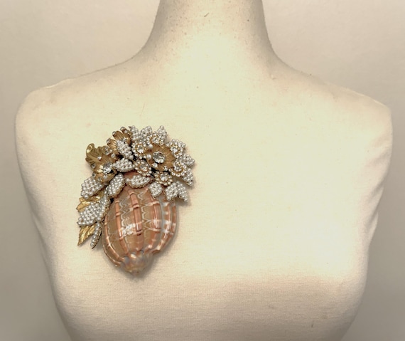 LAWRENCE VRBA HUGE Pearl, Rhinestone Flowers Leaves & Shell Pin Brooch