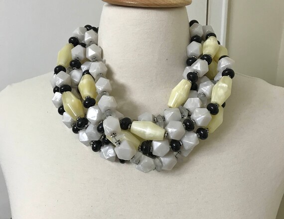 Gorgeous Pearl Acrylic Faceted Beads Necklace In The Style of Angela Caputi