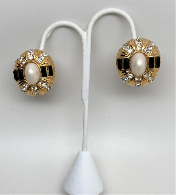 Gorgeous Vintage Faux Pearl Cabochon Rhinestone Clip On Earrings