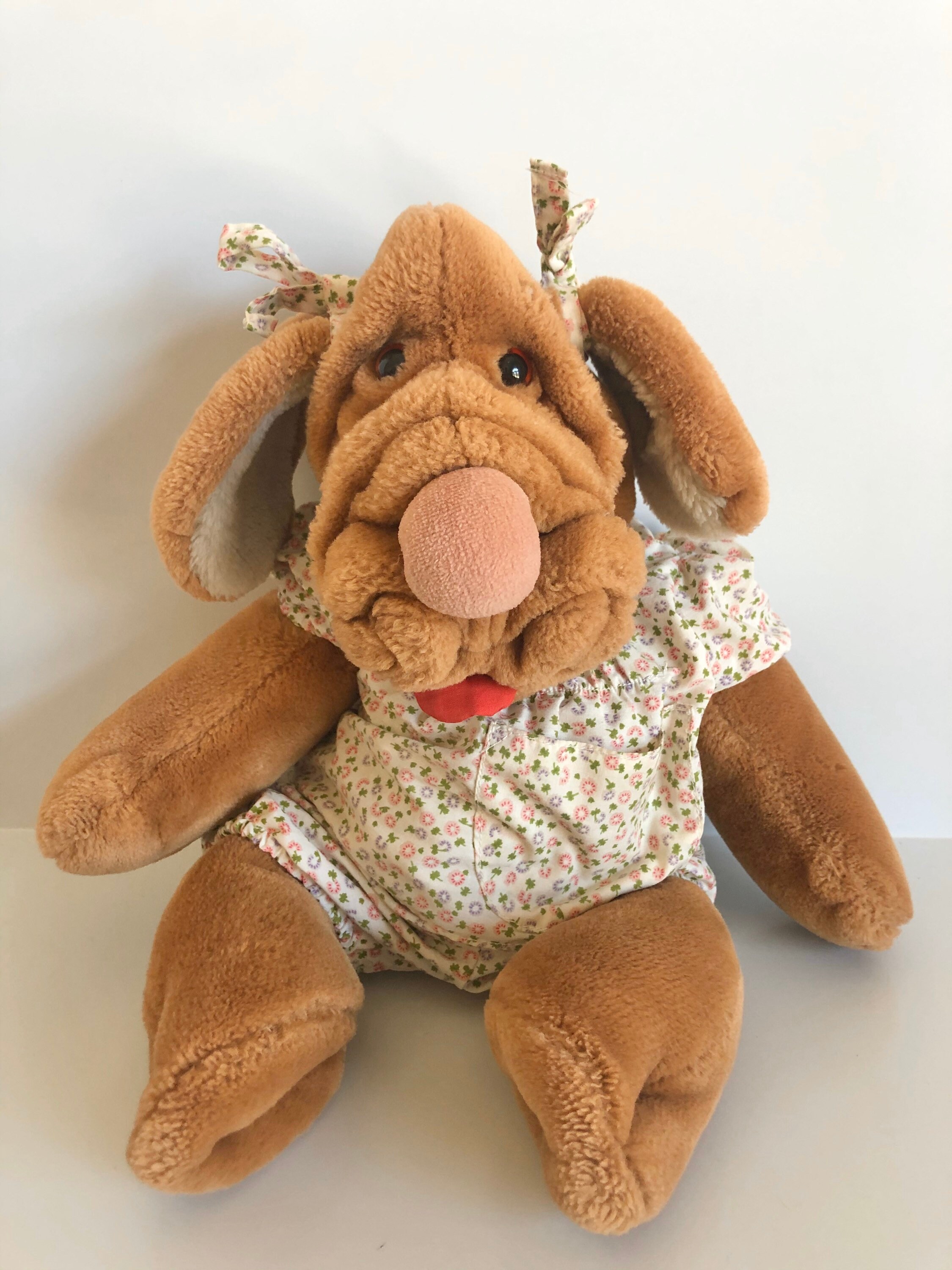1981 wrinkles dog puppet