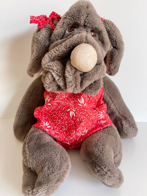 wrinkle dog stuffed animal