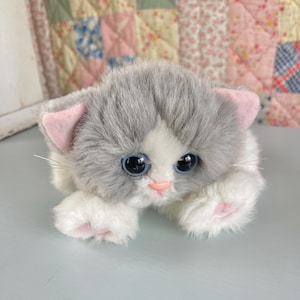 Vintage Kitty Kitty Kittens Plush Rattling Head Grey and White 1990s Tyco Dsi Rare Satin Bow